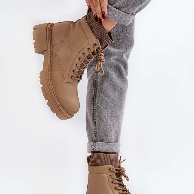 Trapper shoes model 189385 - Très Elite