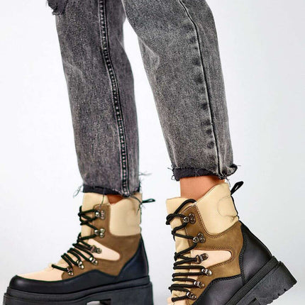 Trapper shoes model 203045 - Très Elite