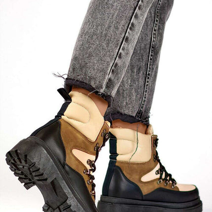 Trapper shoes model 203045 - Très Elite
