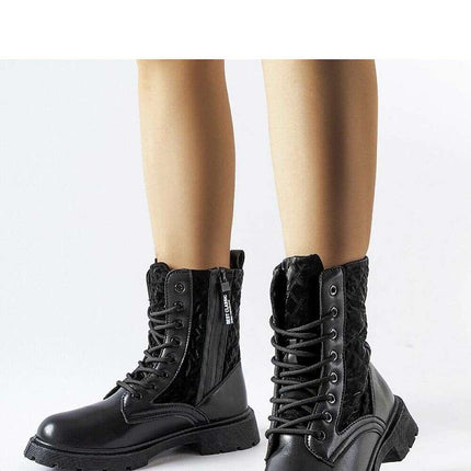Trapper shoes model 204827 - Très Elite
