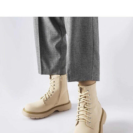 Trapper shoes model 204832 - Très Elite