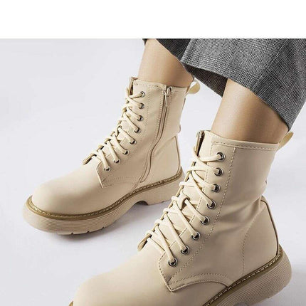 Trapper shoes model 204832 - Très Elite