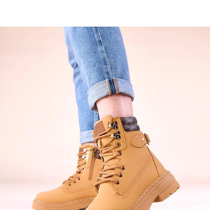 Trapper shoes model 222374 - Très Elite