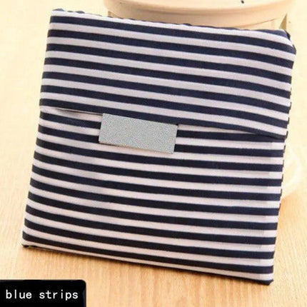 Travel Smart: Elegant Portable Tote for the Modern Explorer