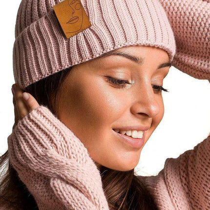 Trendy Acrylic Knit Beanie with Stylish Faux-Leather Face Detail - Très Elite