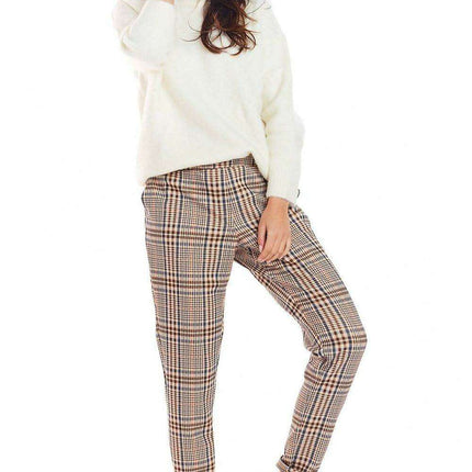 Trendy Checkered Trousers for Women: Fashionable and Versatile Pants - Très Elite