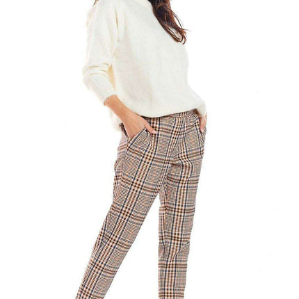 Trendy Checkered Trousers for Women: Fashionable and Versatile Pants - Très Elite