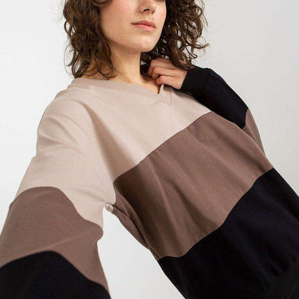 Trendy Colorblock Heart Neckline Sweatshirt For Women - Très Elite