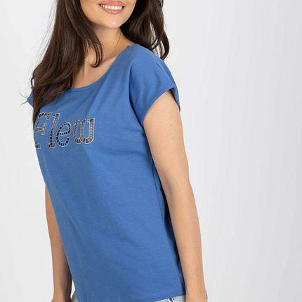 Trendy Cut-Out T-Shirt for Fashion-Forward Women - Très Elite