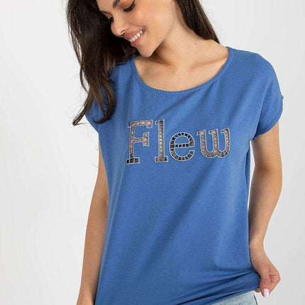 Trendy Cut-Out T-Shirt for Fashion-Forward Women - Très Elite