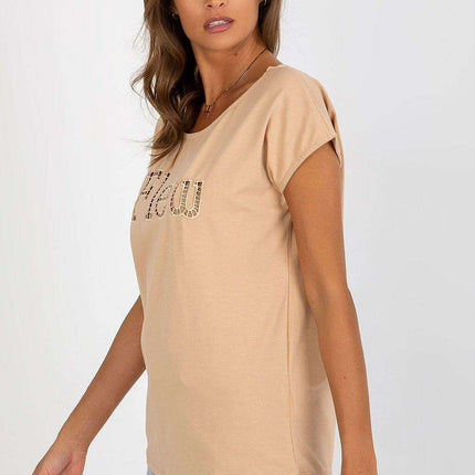 Trendy Cut-Out T-Shirt for Fashion-Forward Women - Très Elite