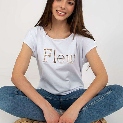 Trendy Cut-Out T-Shirt for Fashion-Forward Women - Très Elite