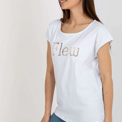 Trendy Cut-Out T-Shirt for Fashion-Forward Women - Très Elite