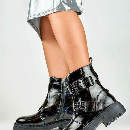Trendy Faux Fur-Lined Patent Leather Booties - Très Elite