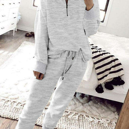 Trendy Gray Half-Zip Lounge Set with Stylish High-Waisted Pants - Très Elite