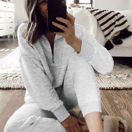 Trendy Gray Half-Zip Lounge Set with Stylish High-Waisted Pants - Très Elite