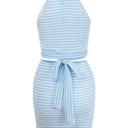 Trendy Halter Neck Crop Top and Skirt Set - Stylish Summer Ensemble - Très Elite