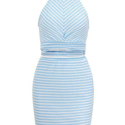 Trendy Halter Neck Crop Top and Skirt Set - Stylish Summer Ensemble - Très Elite