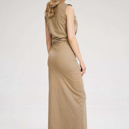Trendy Knee-Length Cotton Skirt with Stylish Side Slit - Modern Maxi Essential - Très Elite