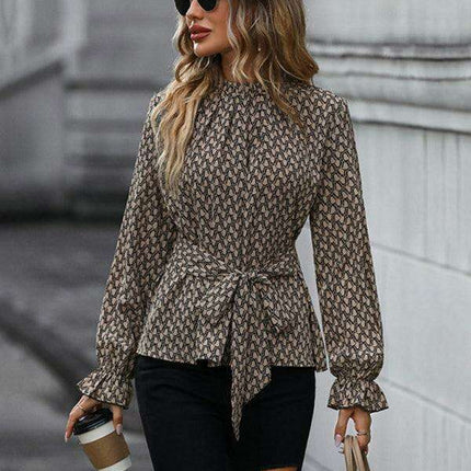 Trendy Leopard Print Blouse - Essential Addition for Women's Wardrobe - Très Elite