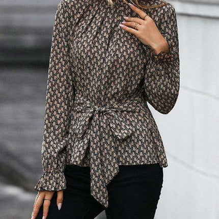 Trendy Leopard Print Blouse - Essential Addition for Women's Wardrobe - Très Elite