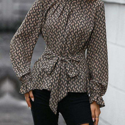 Trendy Leopard Print Blouse - Essential Addition for Women's Wardrobe - Très Elite