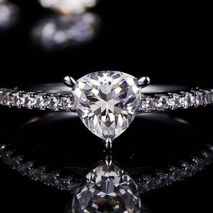 Triangle-Cut Moissanite and Zircon Accent Ring in Sterling Silver - Sophisticated Statement Piece - Très Elite