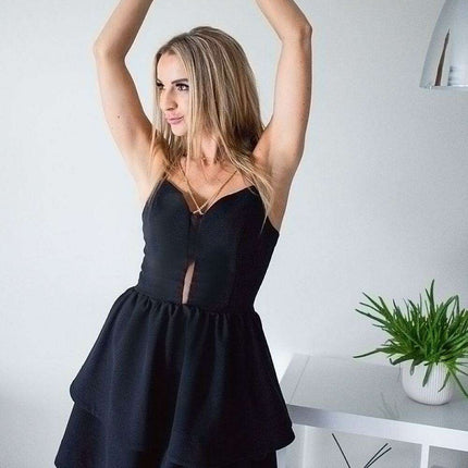 Twilight Elegance Strapless Frill Gown with Chain Details - Captivating Evening Dress Jersa - Très Elite
