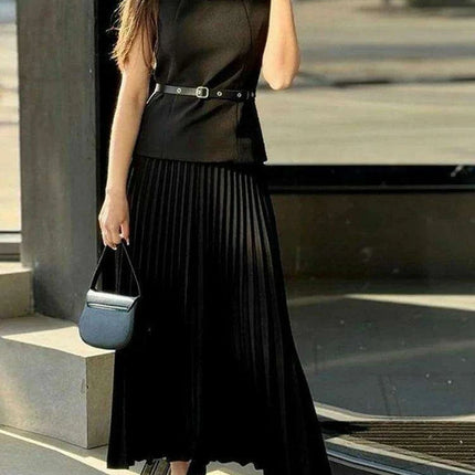 Two-Piece Evening Set featuring O-neck Waistcoat and Flowing Maxi Skirt