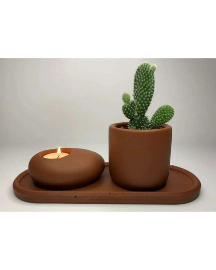 Nordic Harmony: Artisan Ceramic Candle Holder with Dried Floral Centerpiece for Modern Homes