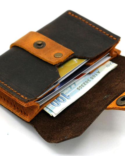 Kalalau Handcrafted Leather Belt-Mounted Card Holder for Timeless Elegance