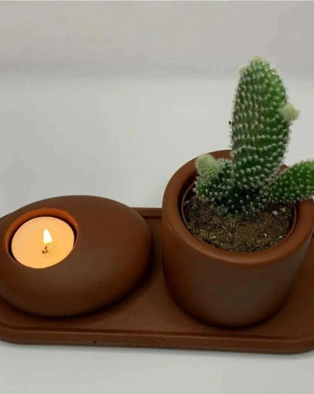 Nordic Harmony: Artisan Ceramic Candle Holder with Dried Floral Centerpiece for Modern Homes