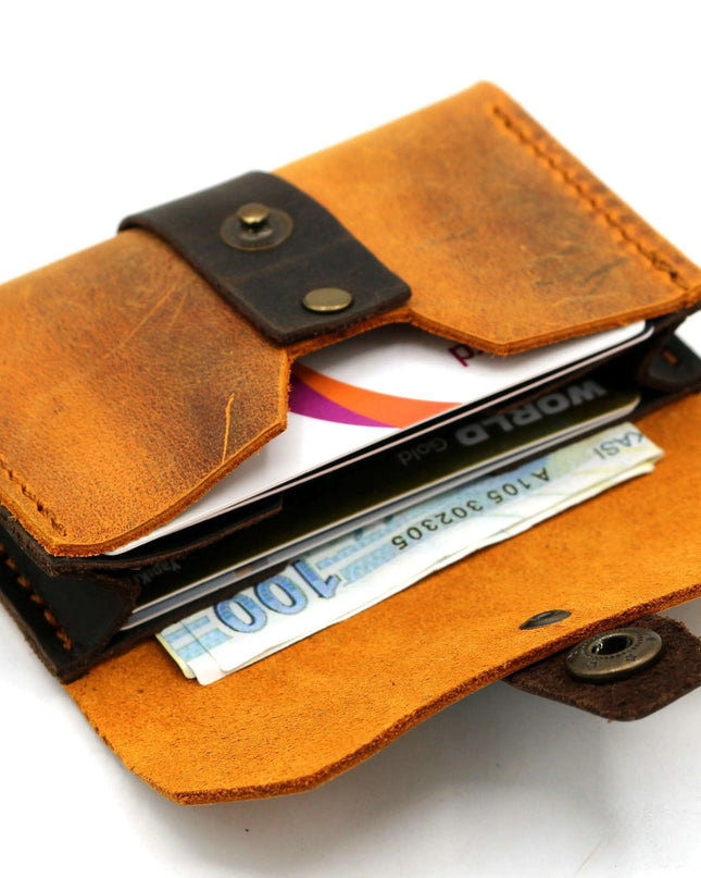 Kalalau Handcrafted Leather Belt-Mounted Card Holder for Timeless Elegance