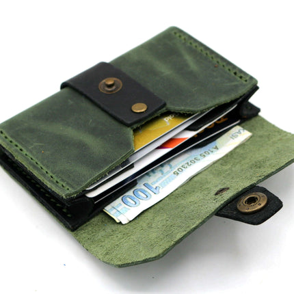 Kalalau Handcrafted Leather Belt-Mounted Card Holder for Timeless Elegance
