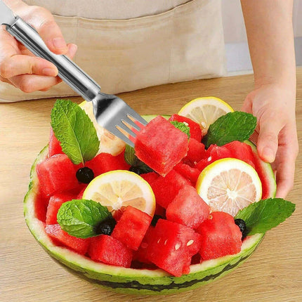 Ultimate 2-in-1 Stainless Steel Fruit Cutter and Serving Tool - Très Elite