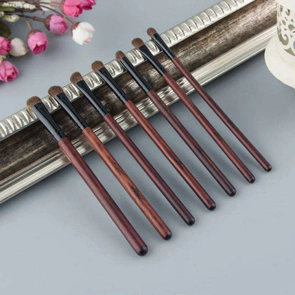 Ultimate Eye Artistry: Anmor 7-Piece Brush Set for Precision & Versatile Blending.