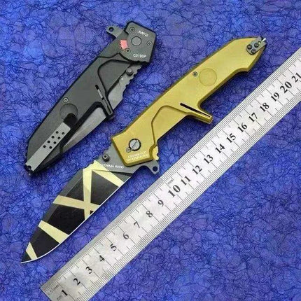 Ultimate Wilderness Folding Survival Knife - Très Elite