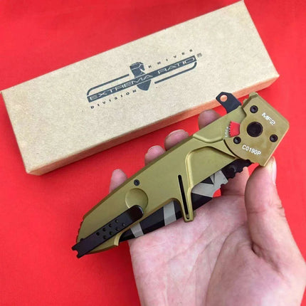 Ultimate Wilderness Folding Survival Knife - Très Elite
