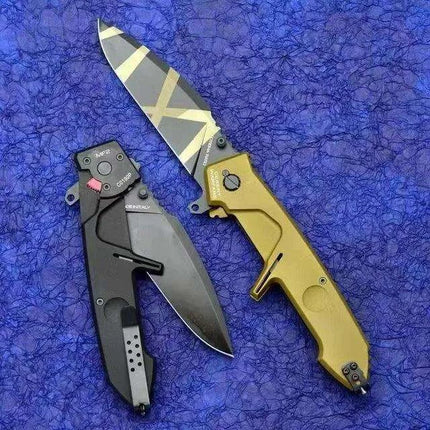 Ultimate Wilderness Folding Survival Knife - Très Elite