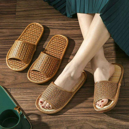Unisex Comfortable Bamboo Woven Sandals - Non-Slip Rattan Grass Slippers for Spring and Summer - Très Elite
