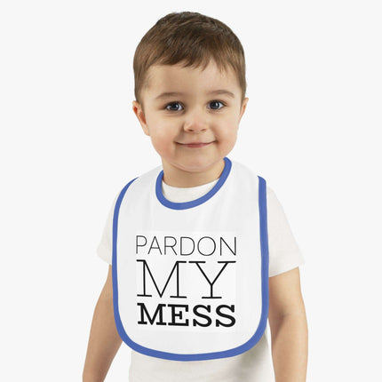 Upgrade Your Baby's Mealtime with our Cozy Baby Fleece Bib - Très Elite