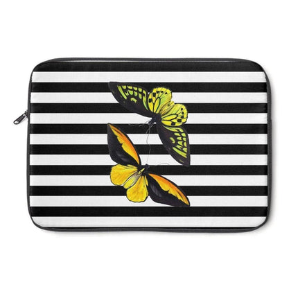Urban Chic Laptop Sleeve - Stylish Defense for Professionals on the Go