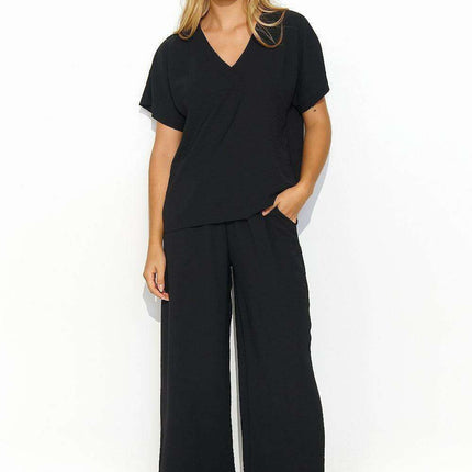 Urban Chic Makadamia Women's Ensemble