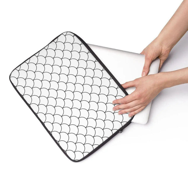 UrbanShield Tech Sleeve - Elegant Protection for Laptops