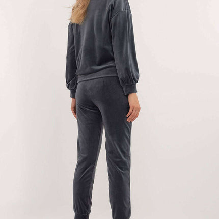 Velour Set Model 201588 For Women Blouse And Pants Set - Très Elite