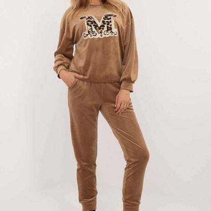 Velour Set Model 201588 For Women Blouse And Pants Set - Très Elite