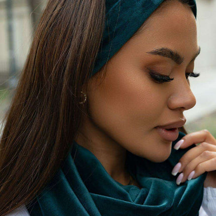 Velvet Chic Headband And Neck Warmer Ensemble Winter Wear - Très Elite