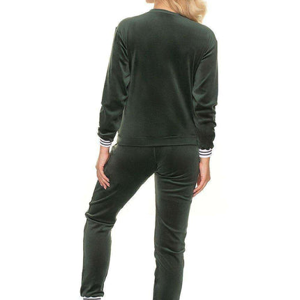 Velvet Comfort Tracksuit Set with Stylish Contrast Trim - Très Elite