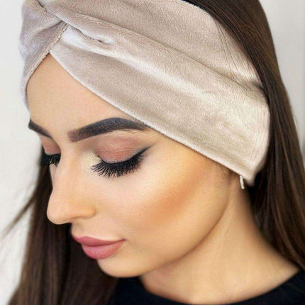 Velvet Elegance Twist Headband for Women Fashion Accessory - Très Elite