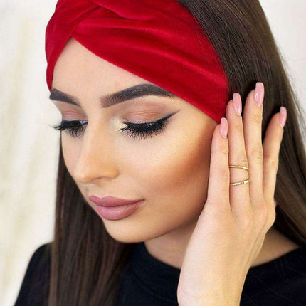 Velvet Elegance Twist Headband for Women Fashion Accessory - Très Elite